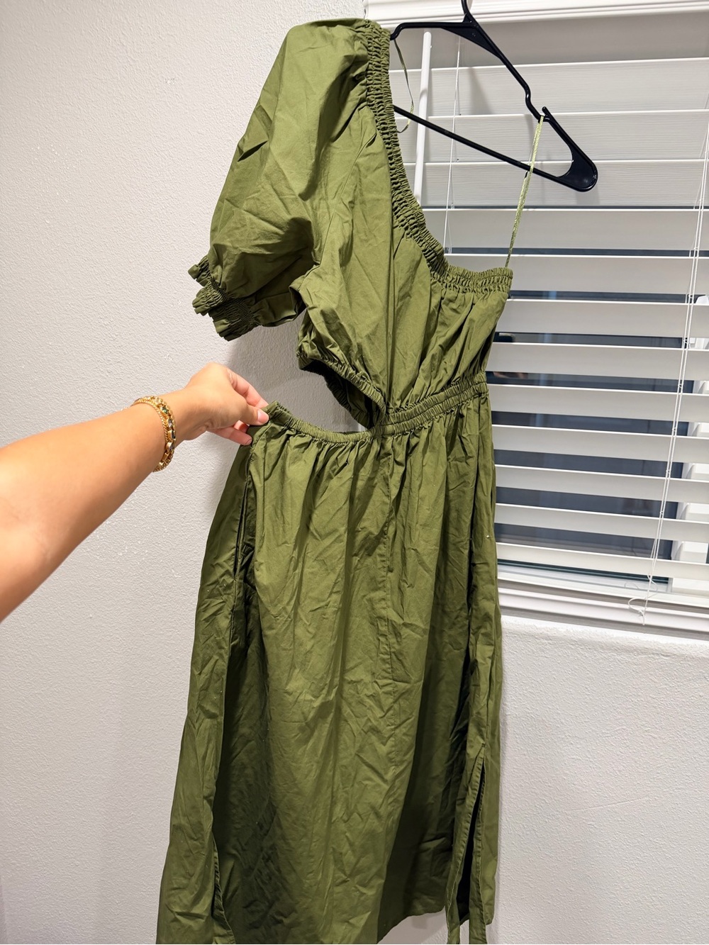 Who What Wear Olive One-Shoulder Cutout Dress